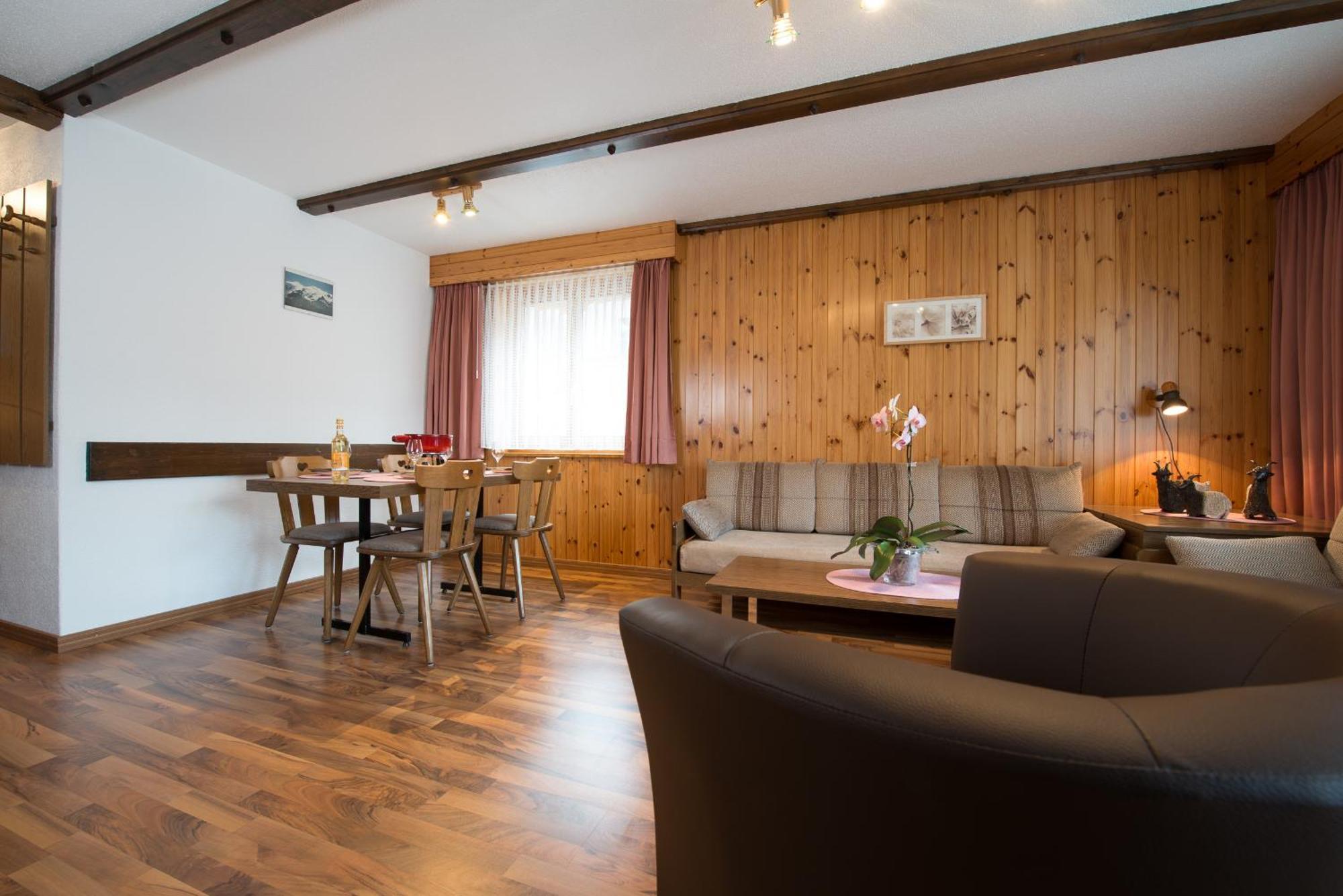 Ferienwohnung Haus Alba Saas-Almagell Zimmer foto