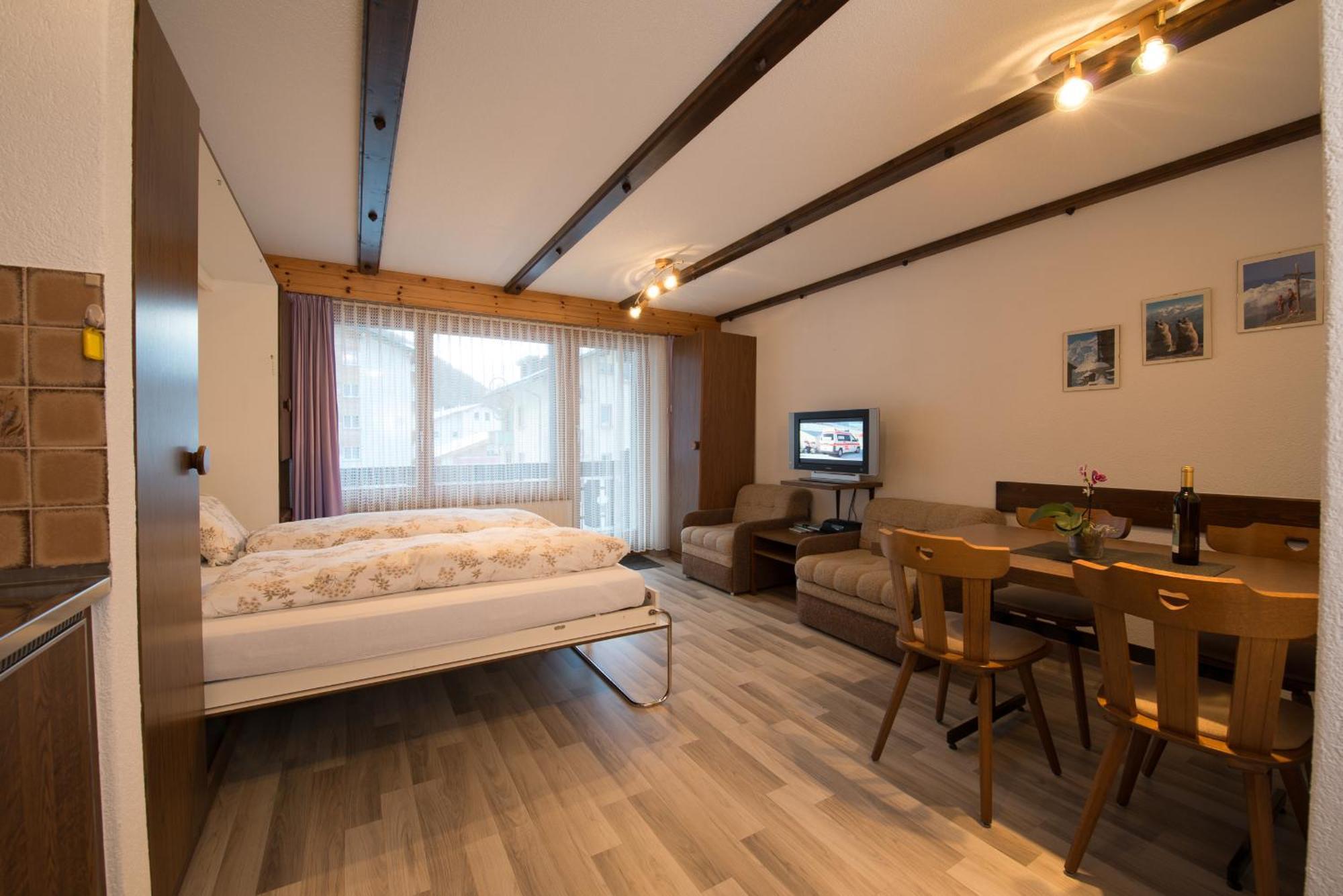 Ferienwohnung Haus Alba Saas-Almagell Zimmer foto